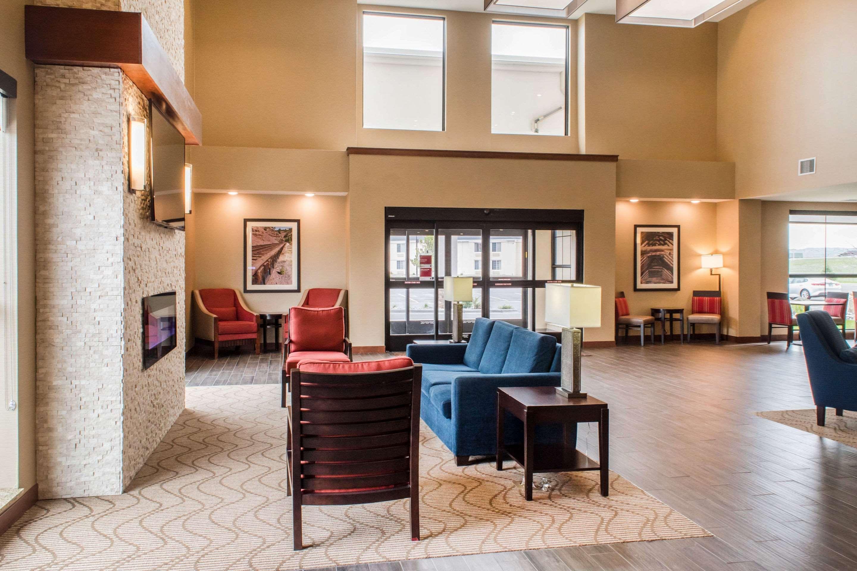 Comfort Suites Billings Exterior foto